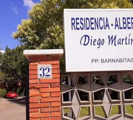 Residencia Diego Martinez ホステル *